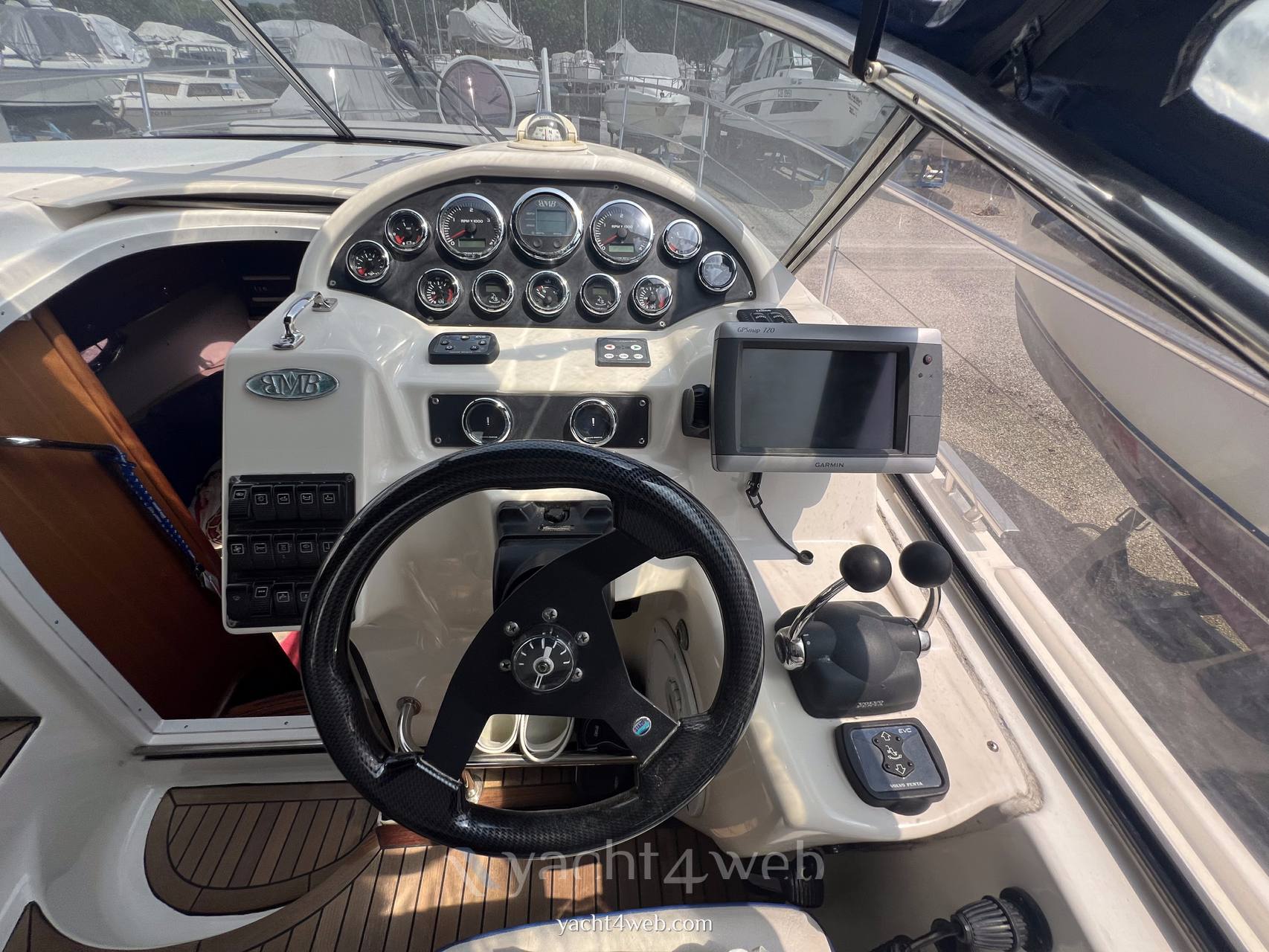 Bavaria 32 sport Motorboot gebraucht zum Verkauf