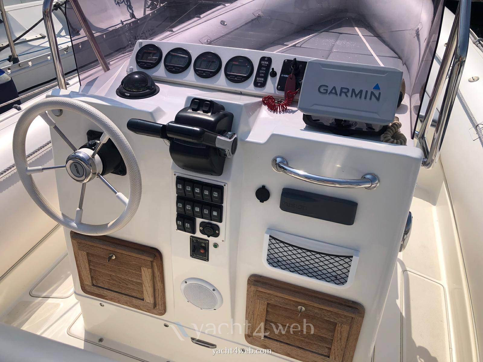 Joker boat Clubman 28 Flybridge usado