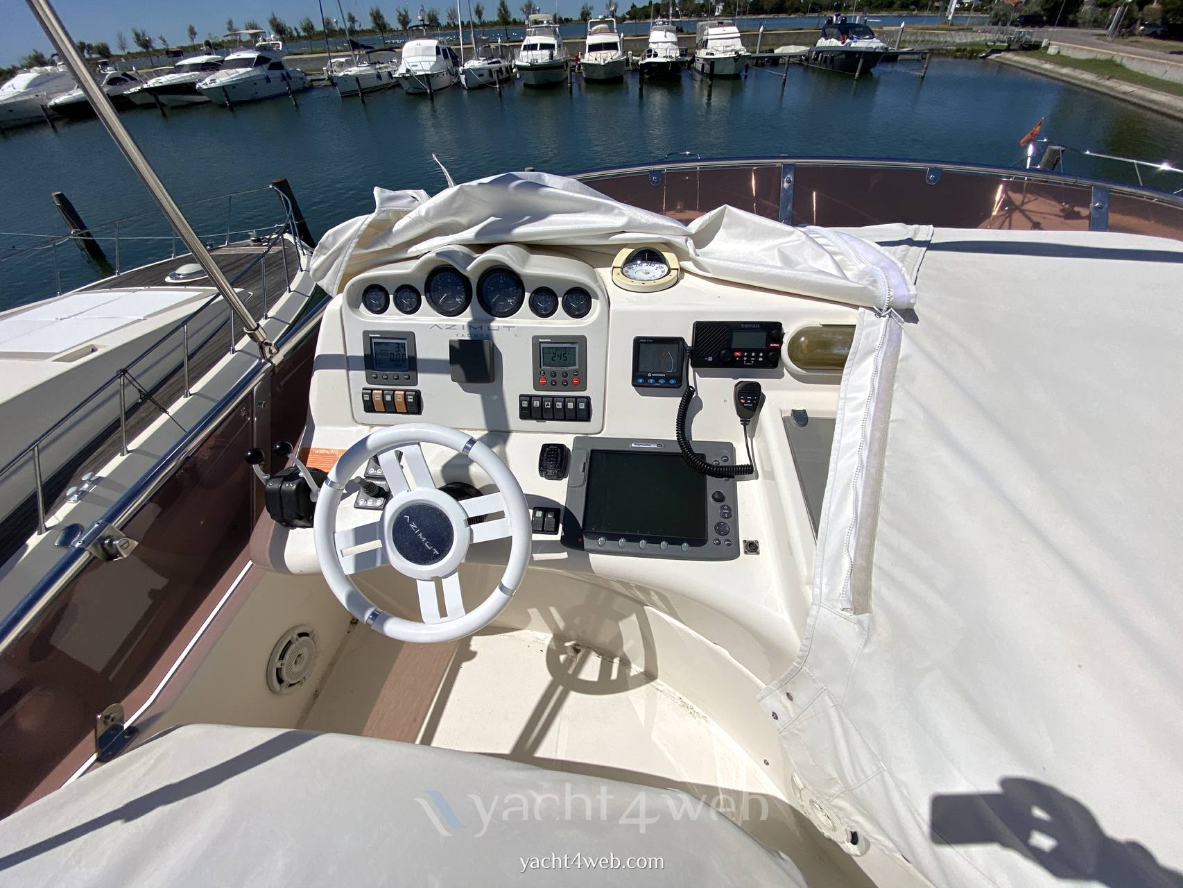 Azimut 50 fly 照片