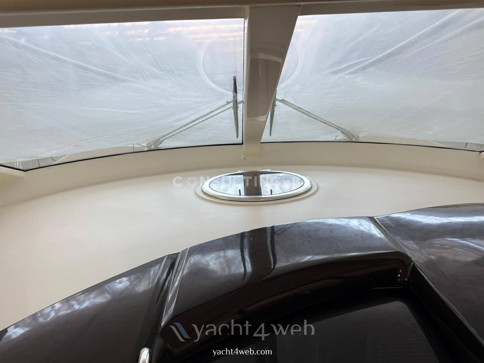 Absolute 47 ht 照片