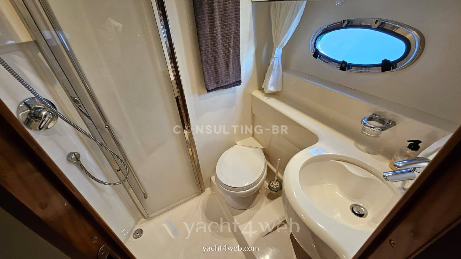 Princess V48 ht Flybridge