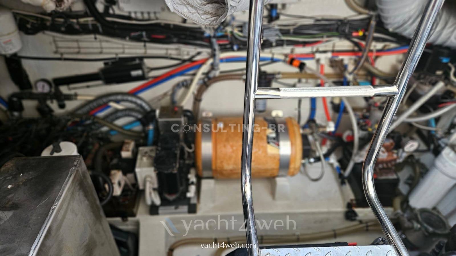 Bavaria 39 HT Sport Flybridge