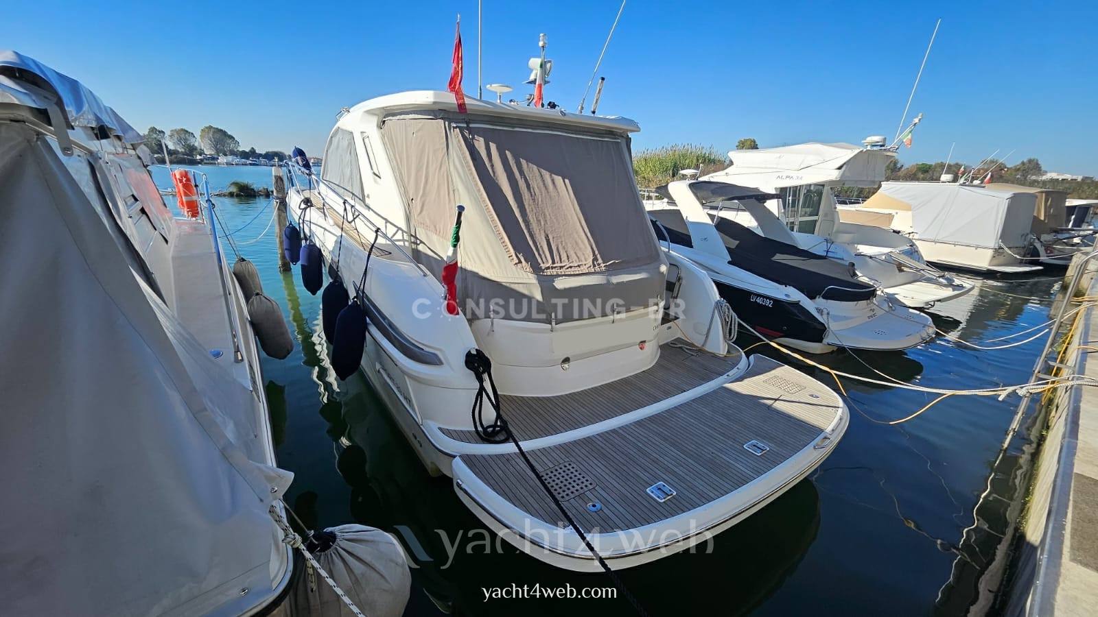 Bavaria 39 HT Sport Barco a motor usado para venda