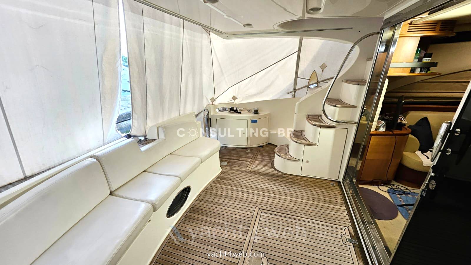Azimut 50 Fly barco a motor