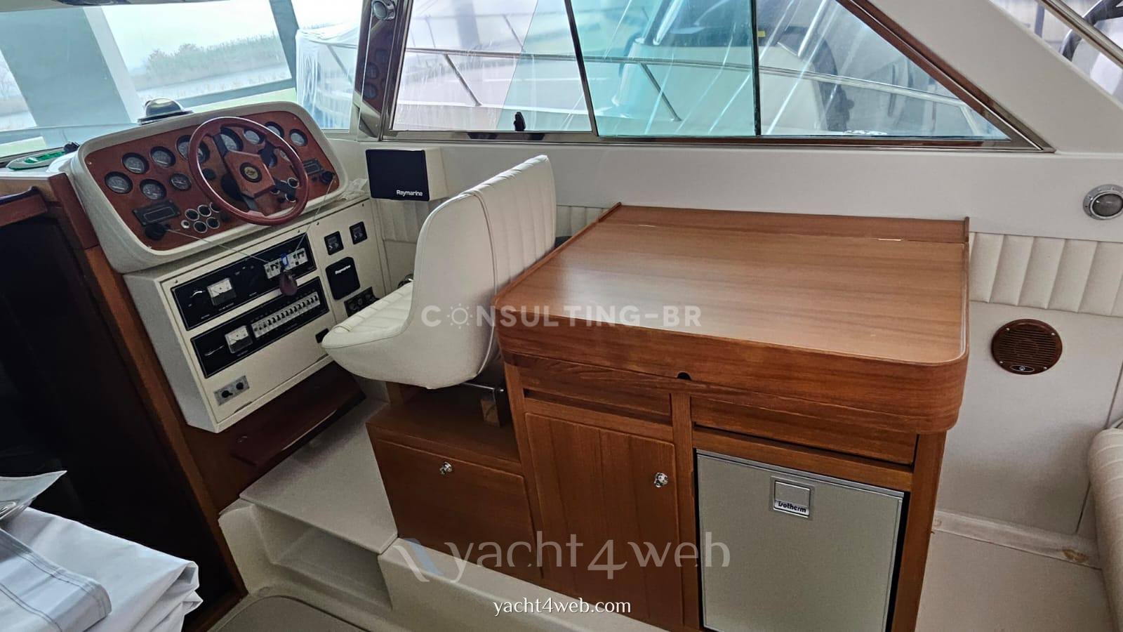 Colombo Super Indios 31 HT Flybridge