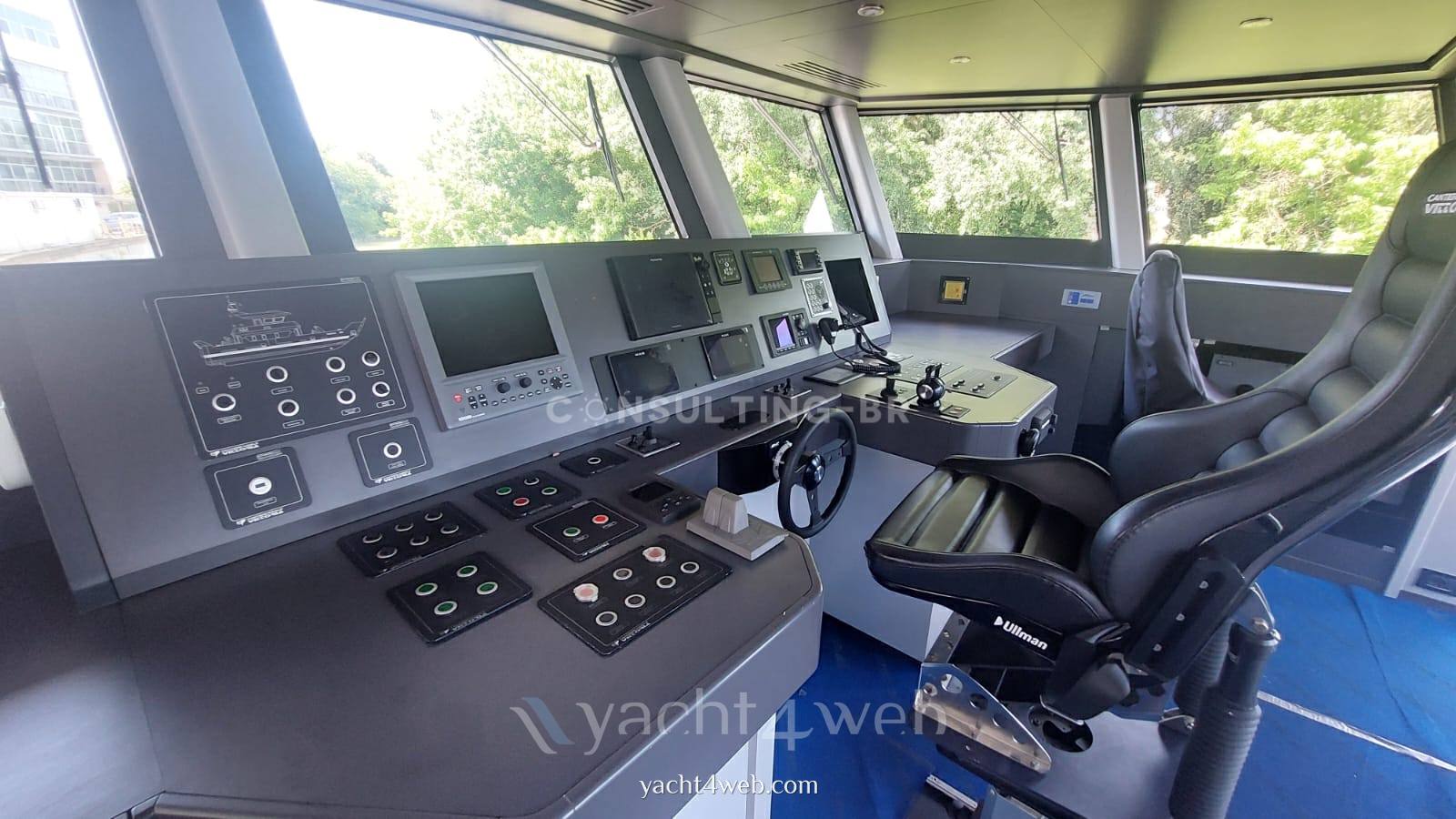 Cantiere navale vittoria Ladungsboot usado