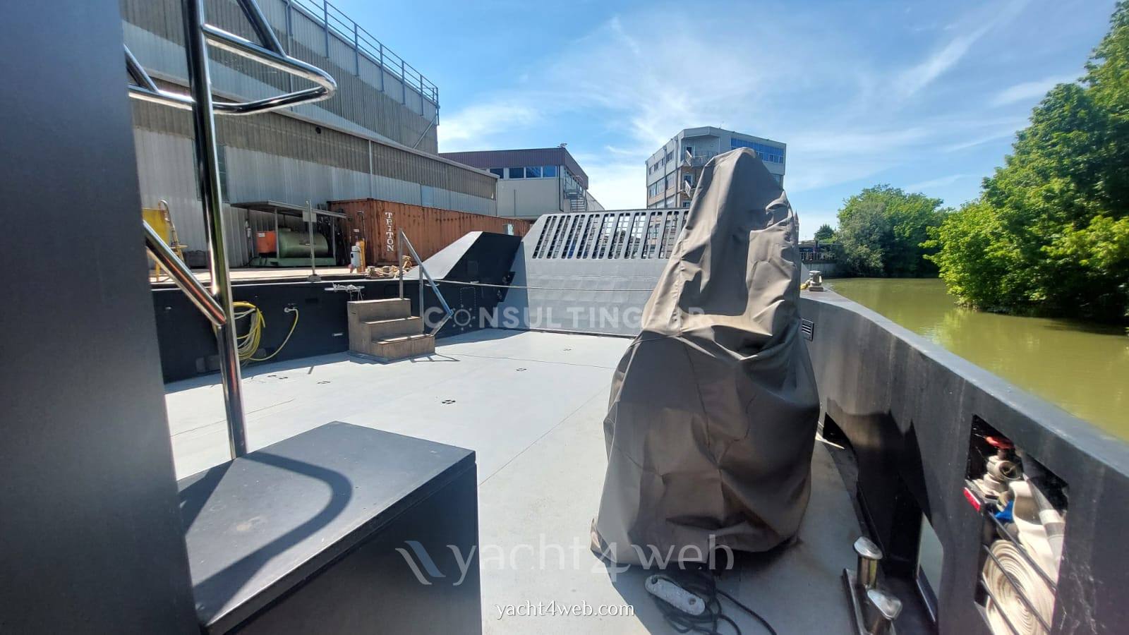 Cantiere navale vittoria Ladungsboot 0