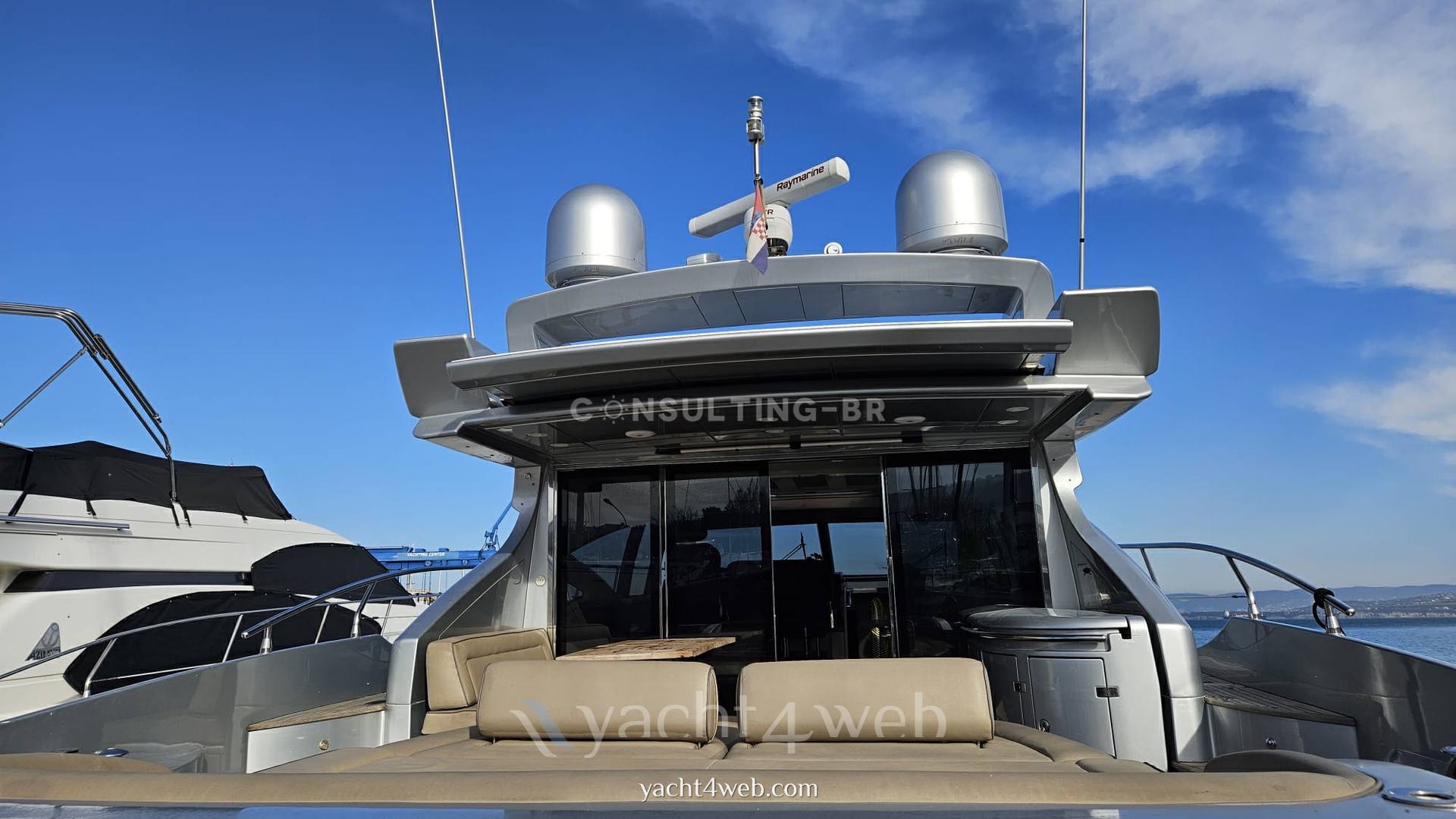 Azimut 68 s Flybridge