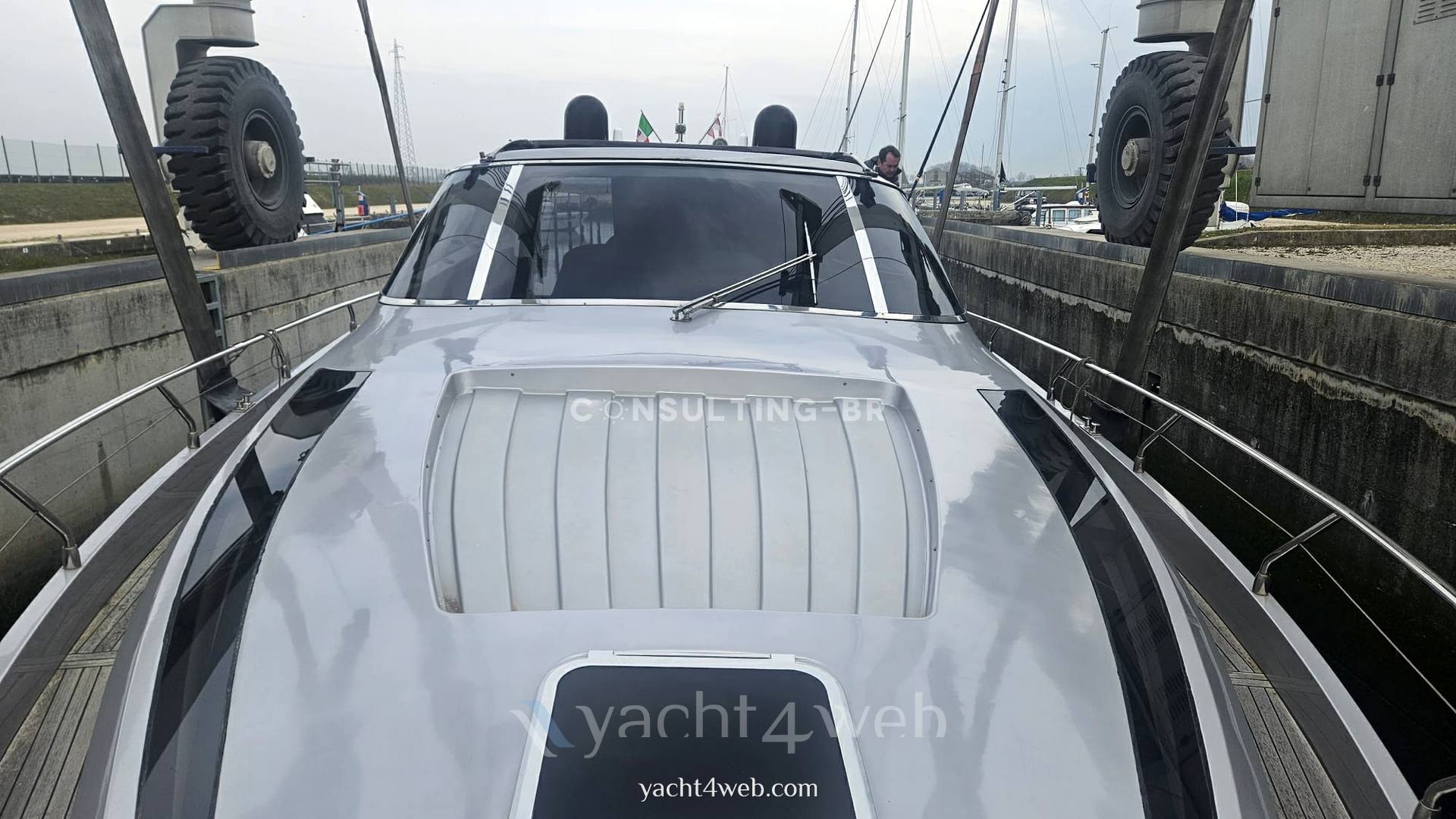 Primatist 46 barco a motor