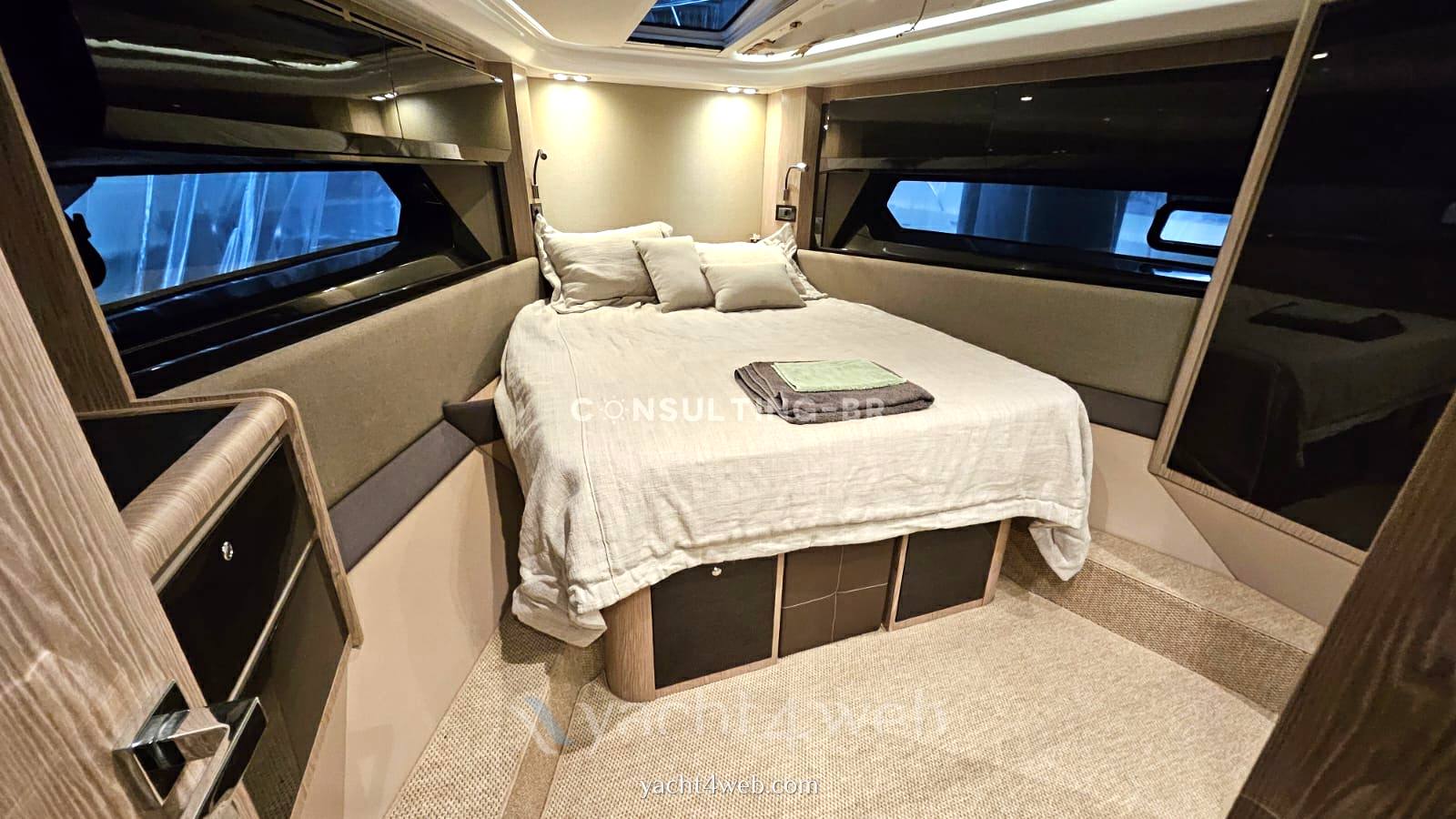 Azimut Atlantis 51 Barco a motor usado para venda