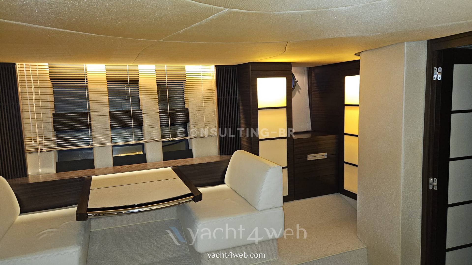 Azimut 62 s barco de motor