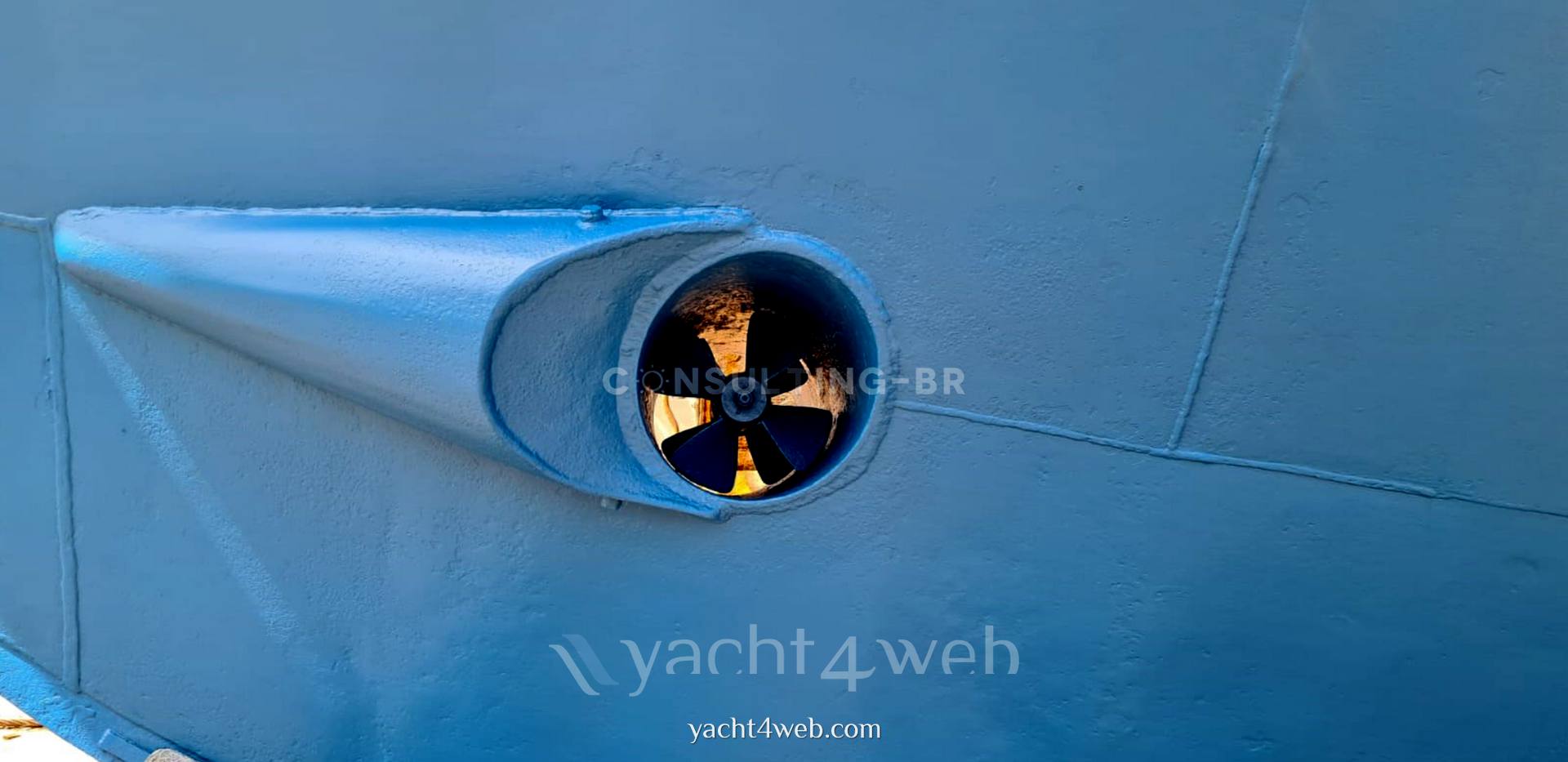 Schurenstedt Gebr. motor yacht gaia فليبريدجي يستخدم