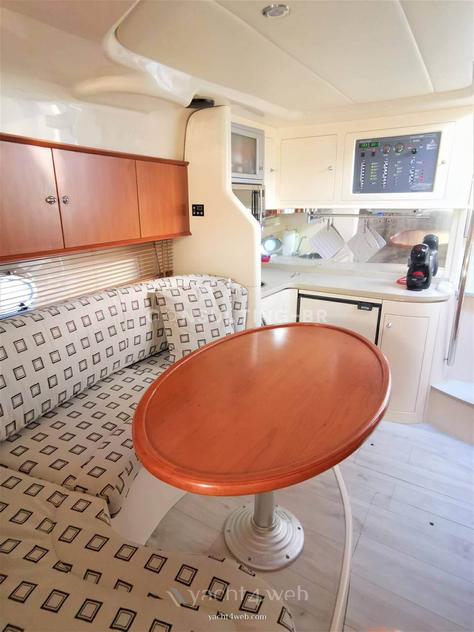 Sessa Oyster 35 bateau à moteur