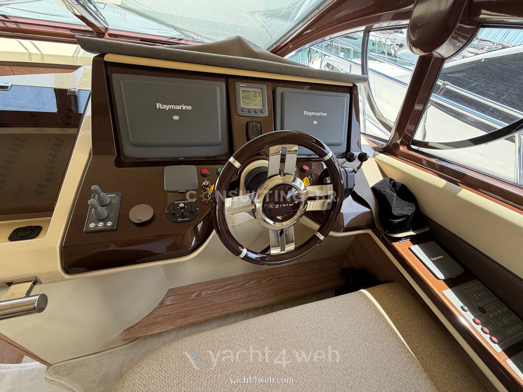Azimut 47 fly 0