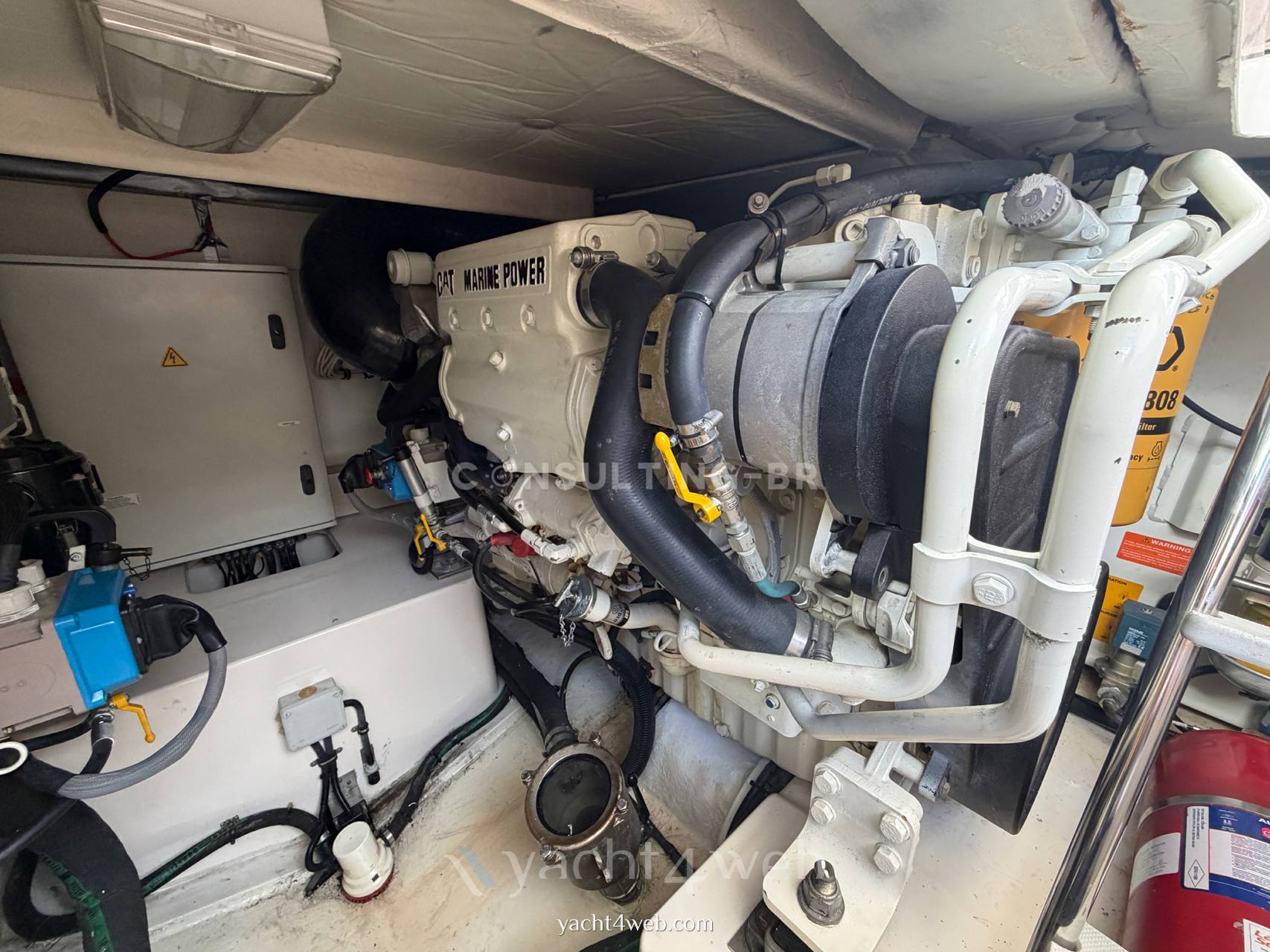 Azimut 47 fly motor boat