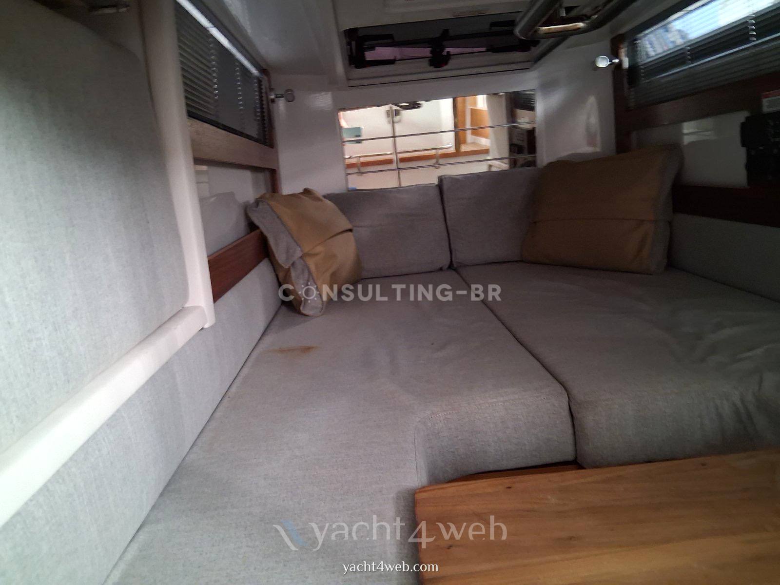 Axopar 28 cabin brabus line Flybridge