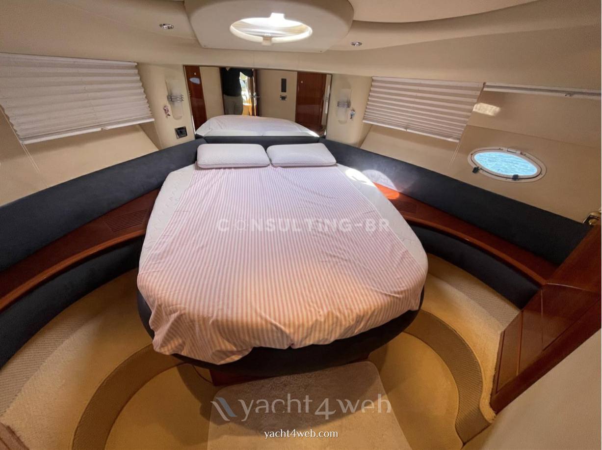 Azimut 42 fly 驾驶桥楼 使用