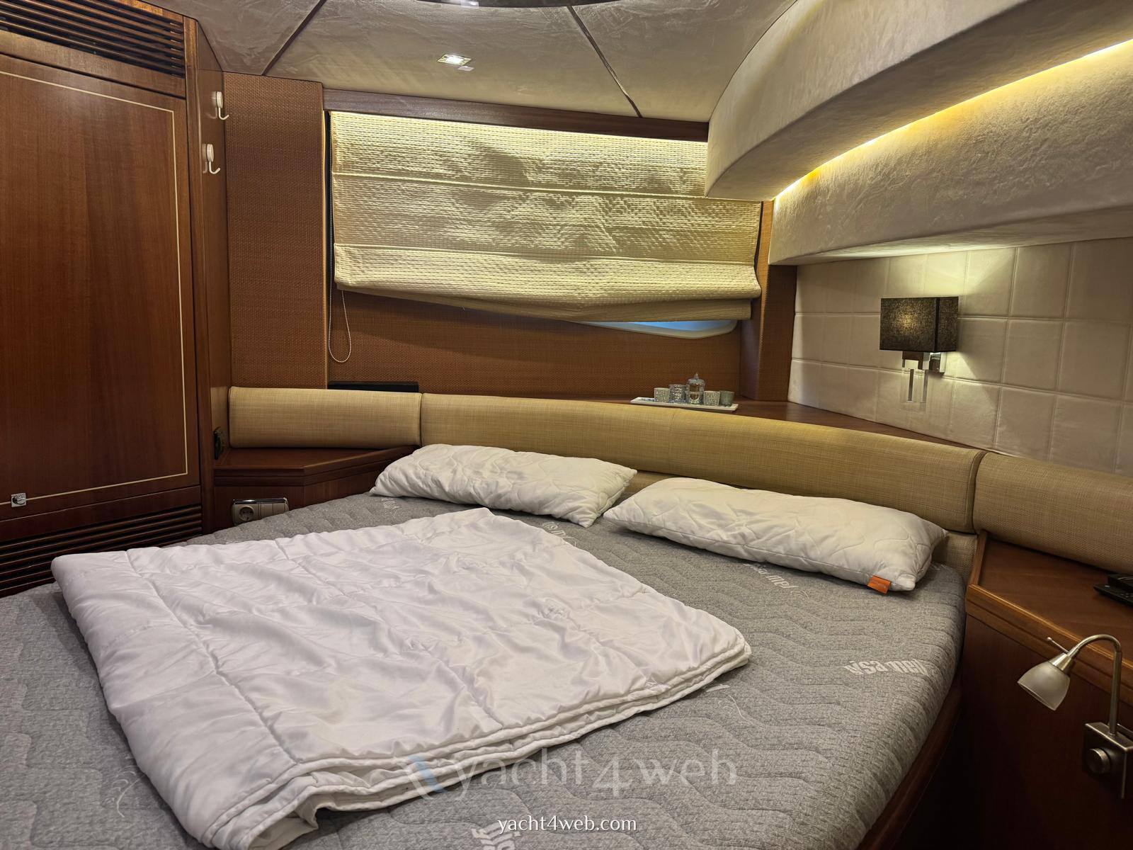 Galeon 530 fly 机动船 用于销售