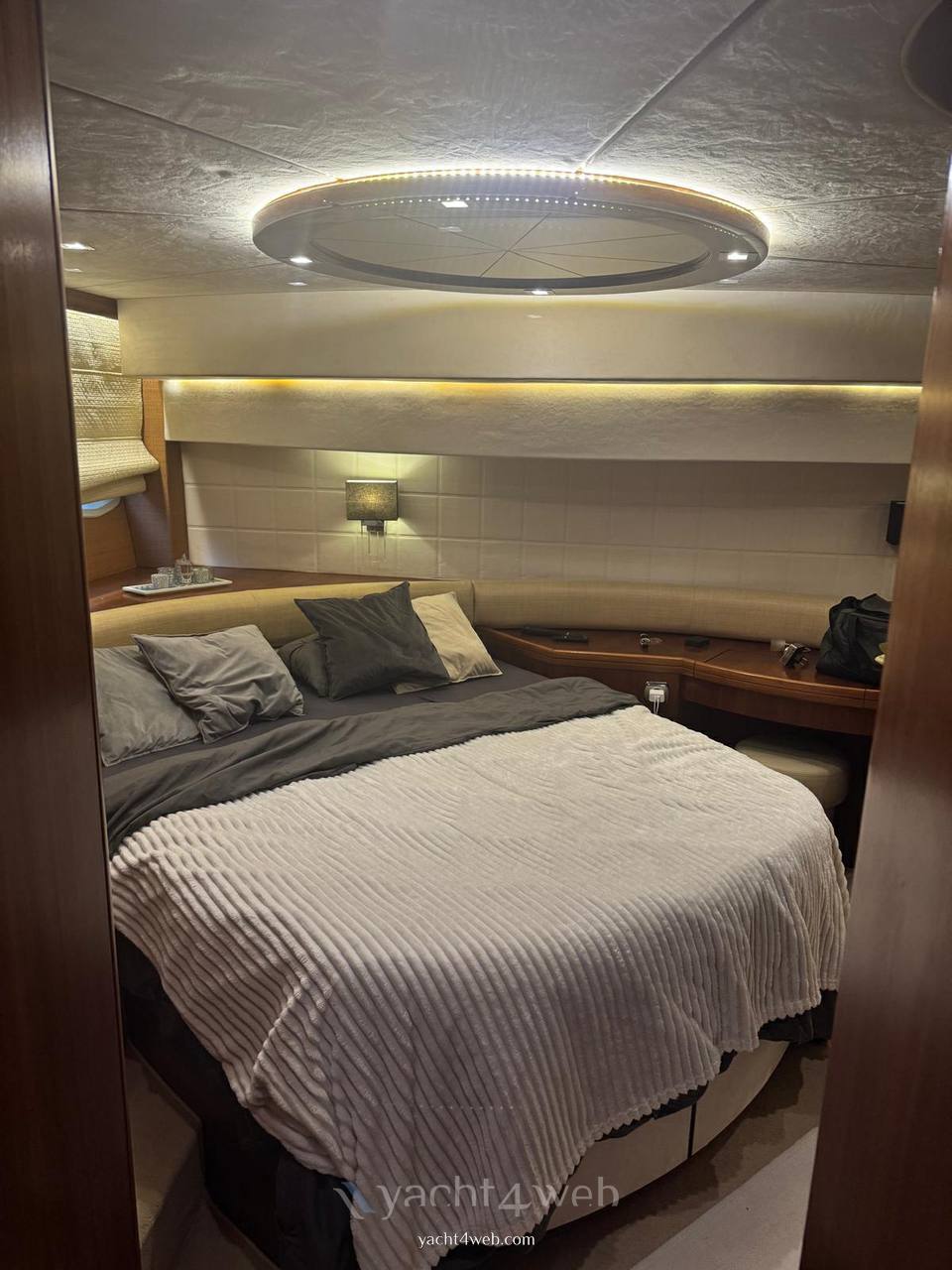 Galeon 530 fly 驾驶桥楼 使用