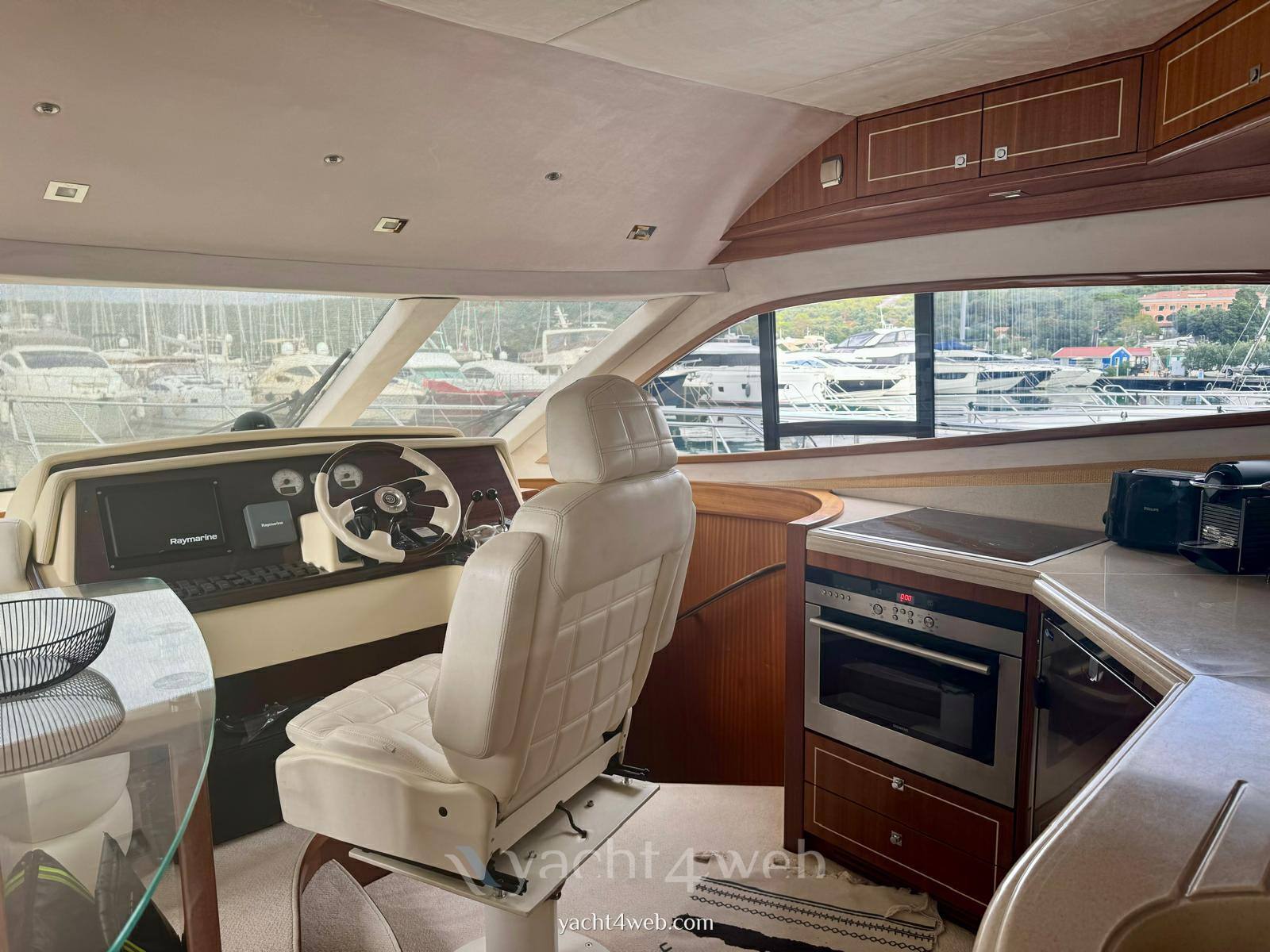 Galeon 530 fly 机动船 用于销售