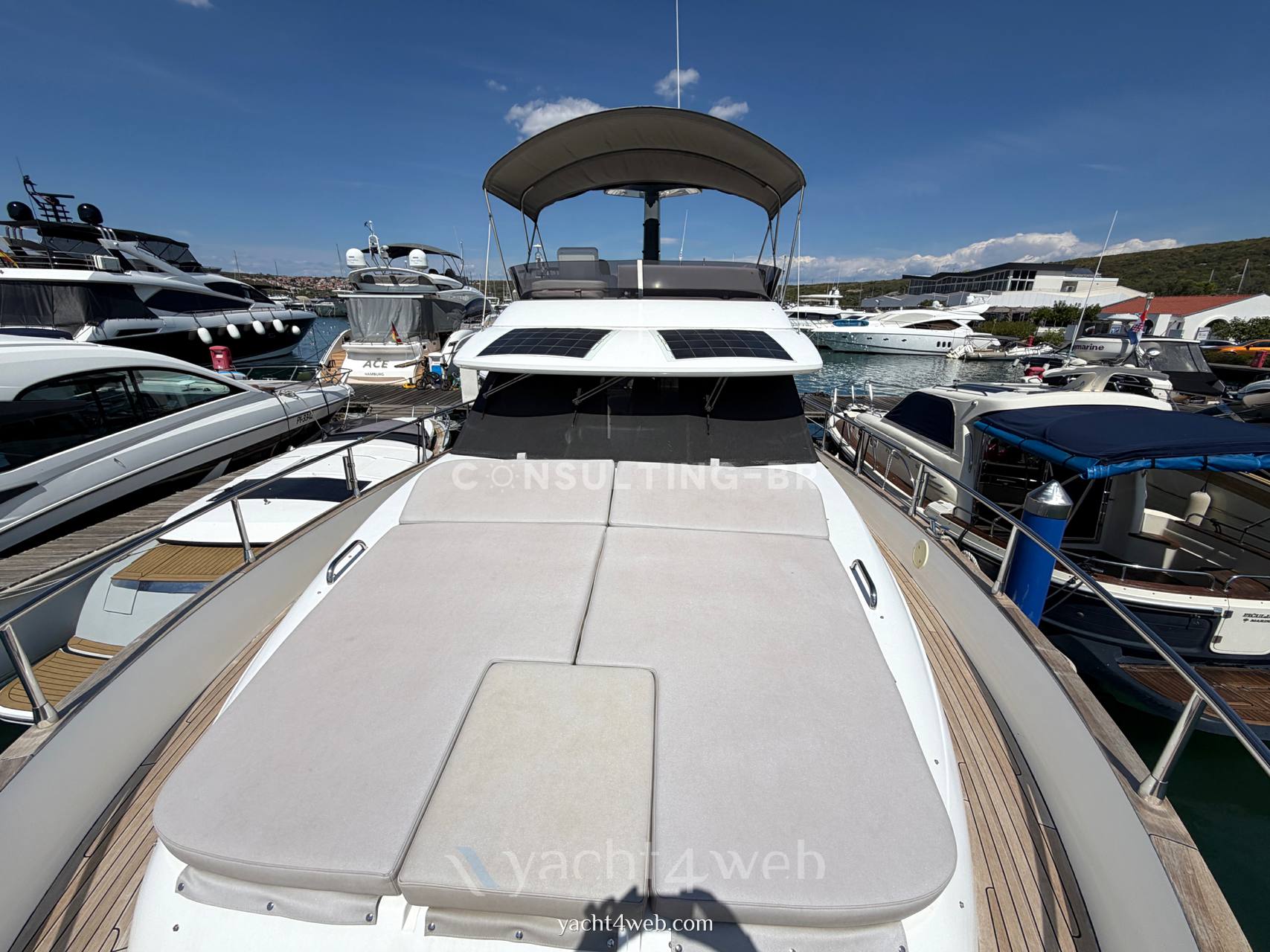 Azimut Magellano 43 驾驶桥楼 使用
