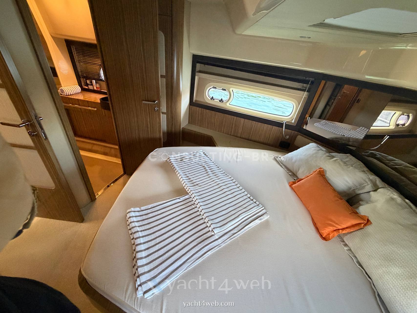 Azimut Magellano 43 使用