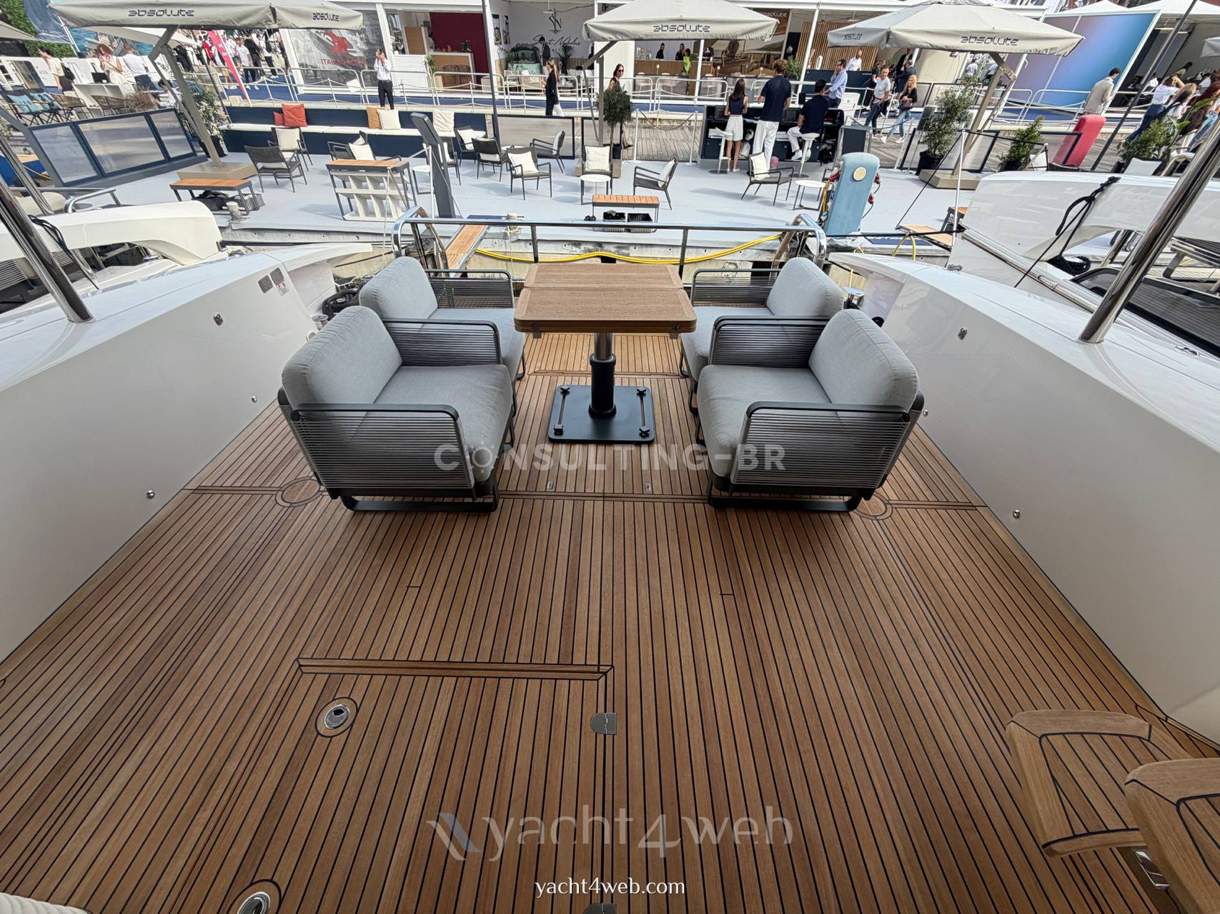 Absolute 60 fly Flybridge verwendet