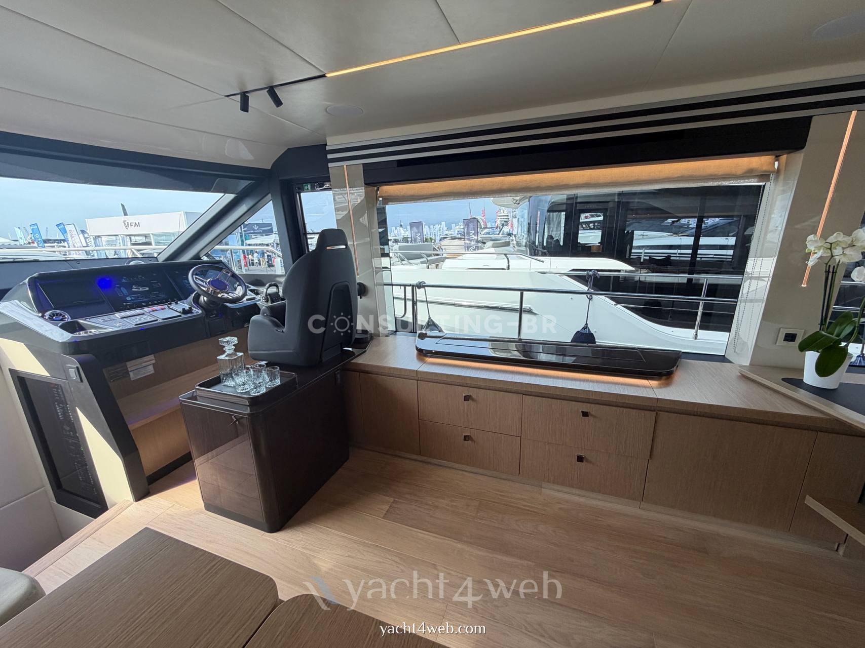 Absolute 60 fly Flybridge verwendet