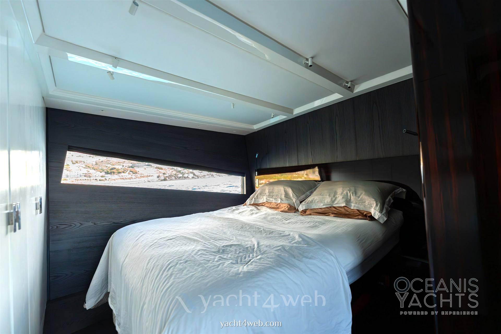 Fiart mare P58 bateau à moteur
