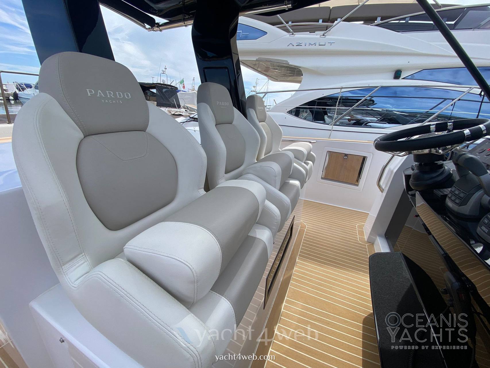 Pardo yachts 38 barco de motor
