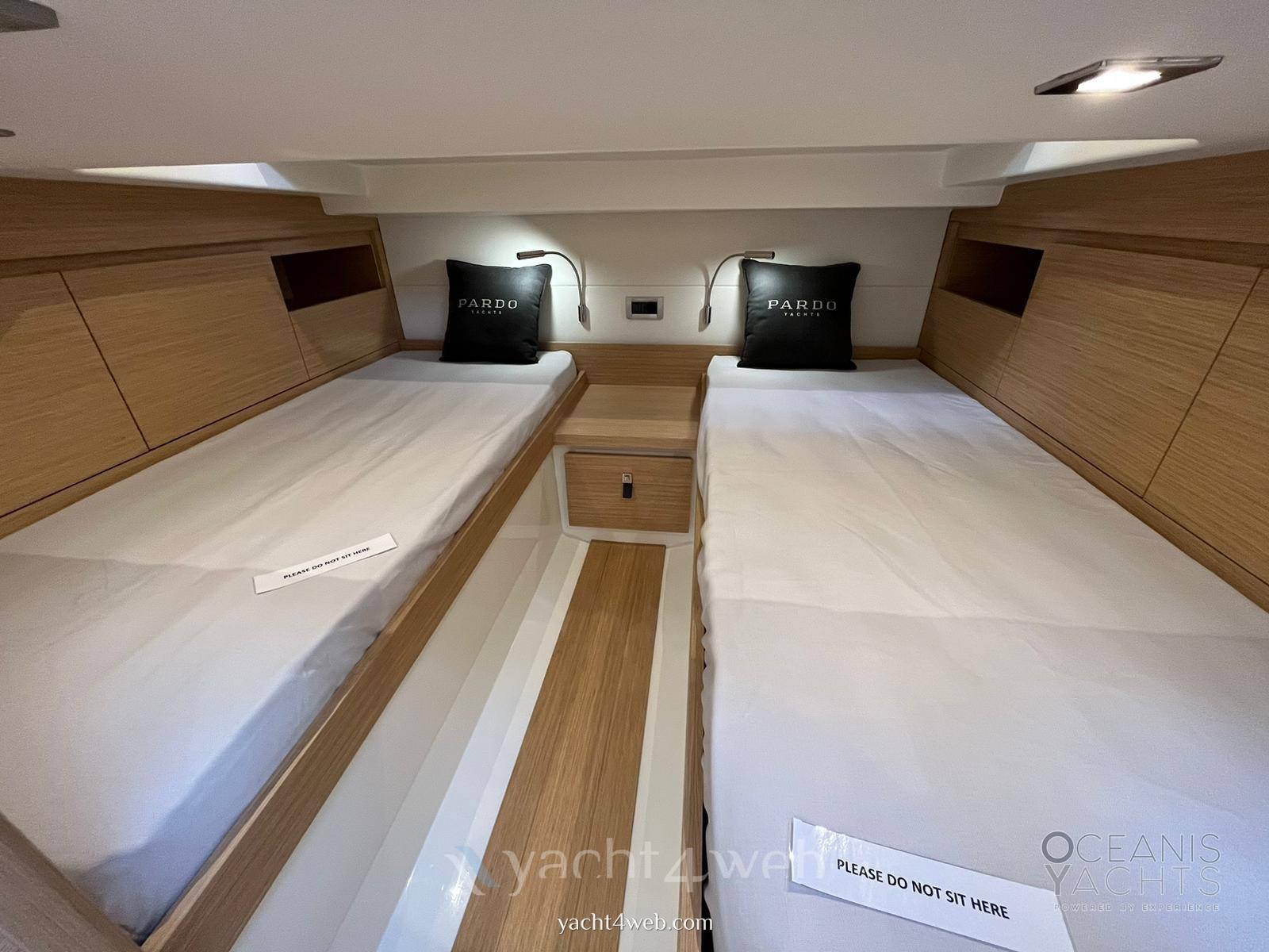 Pardo yachts 38 barco de motor