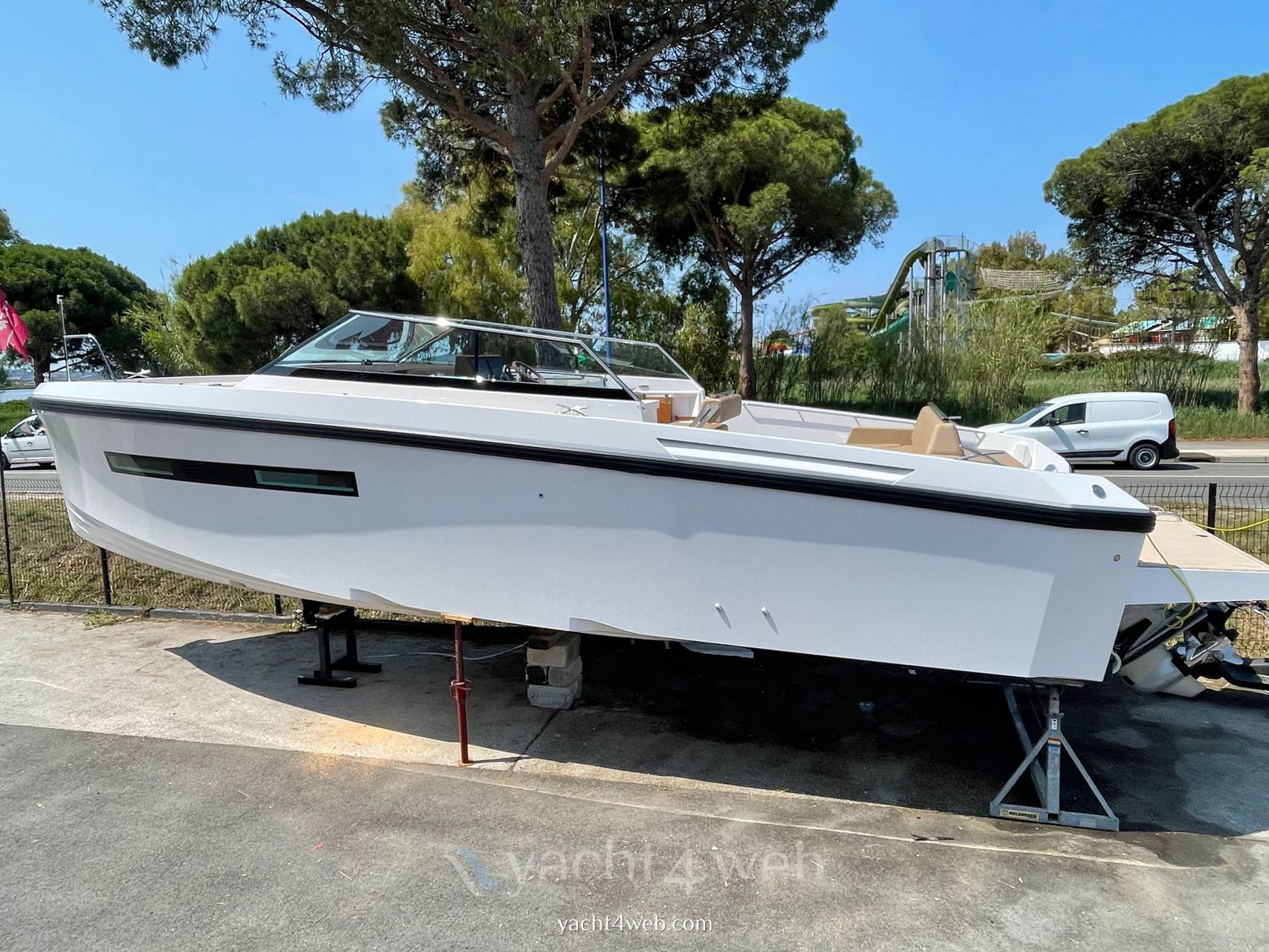Delta powerboats 33 open 