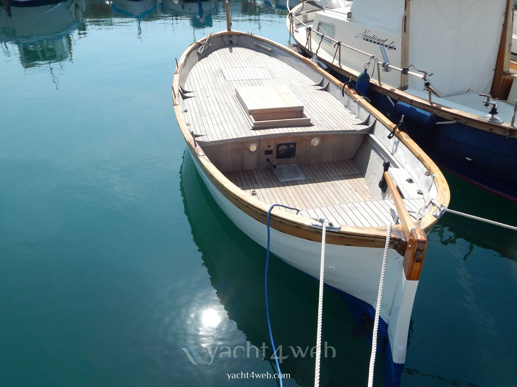Di capua Gozzo di capua Motoryacht