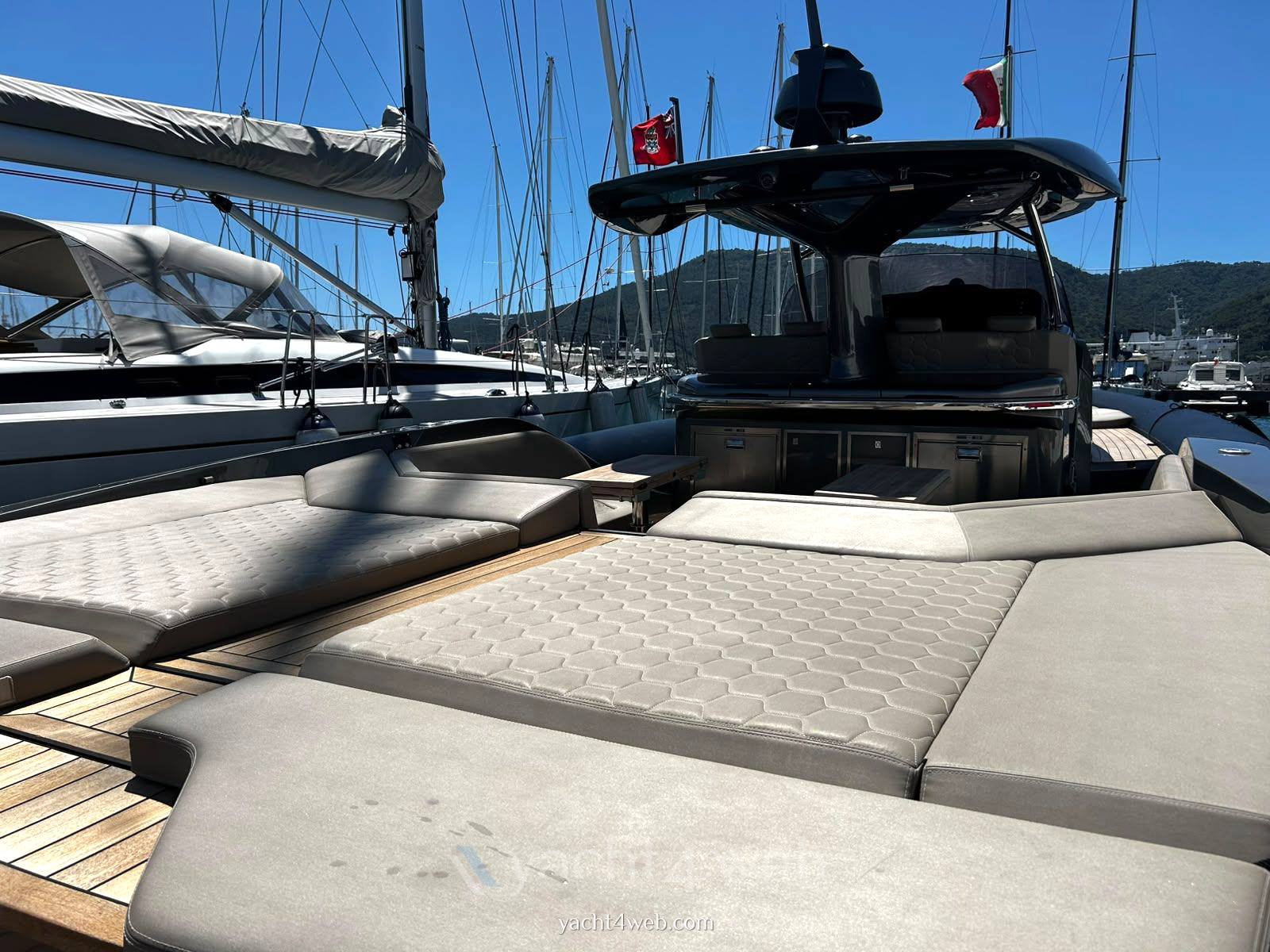 Sacs marine Strider 15 0