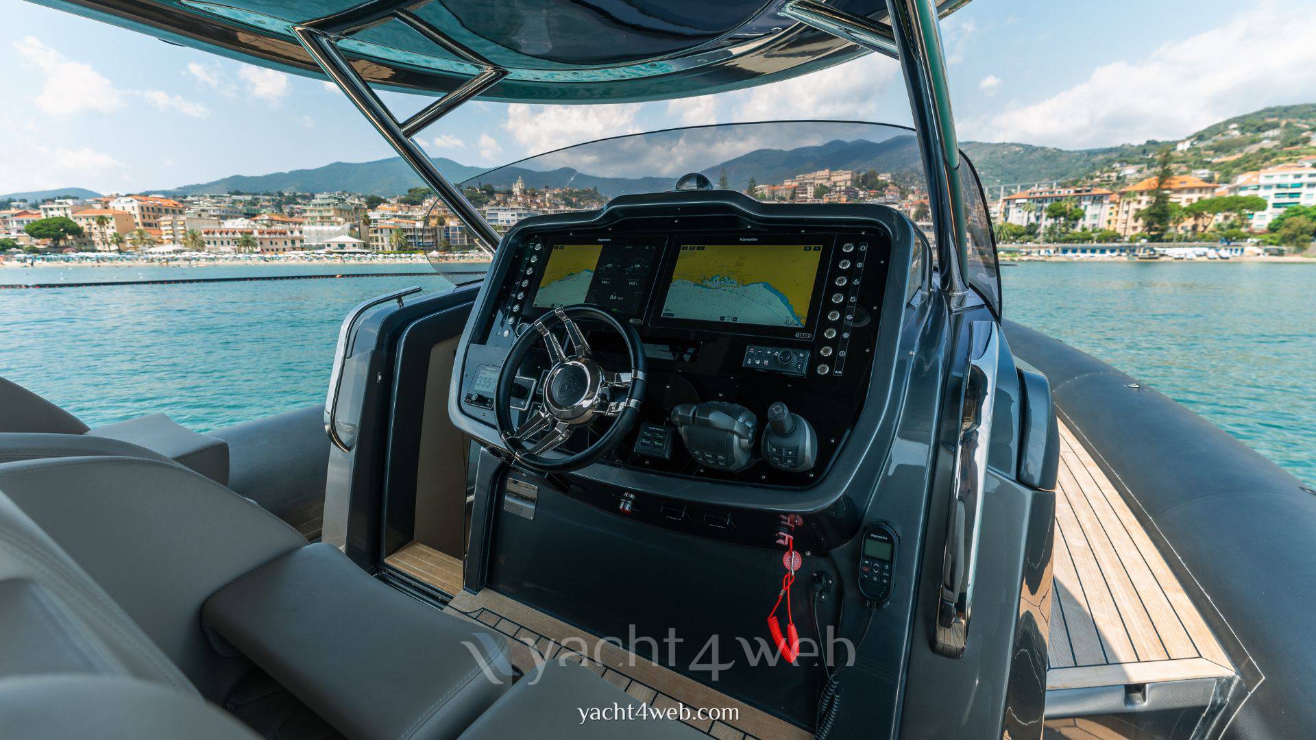 Sacs marine Strider 15 0