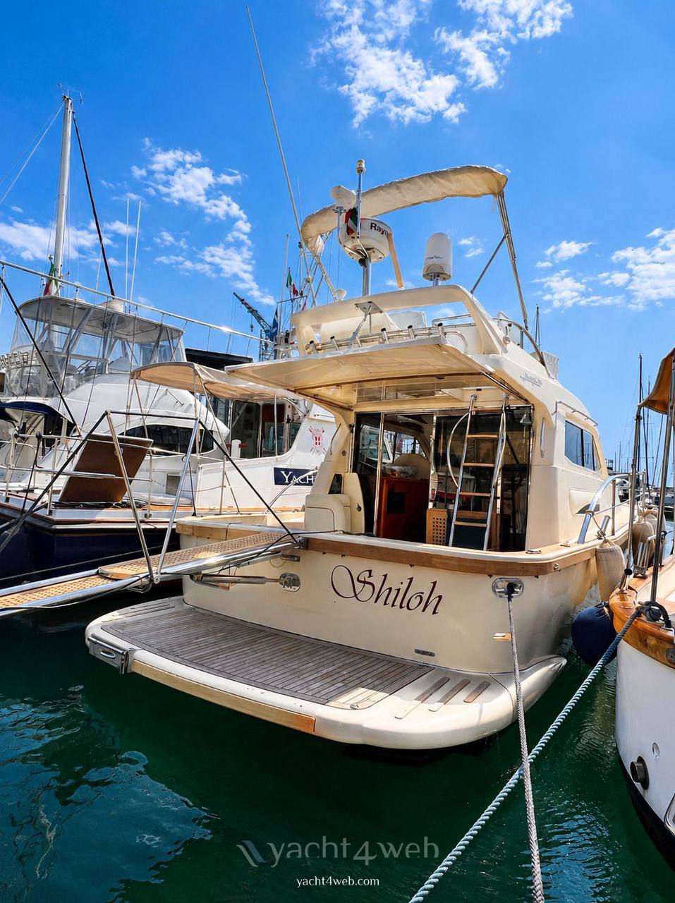 Portofino marine Portofino 37 Моторная лодка используется для продажи