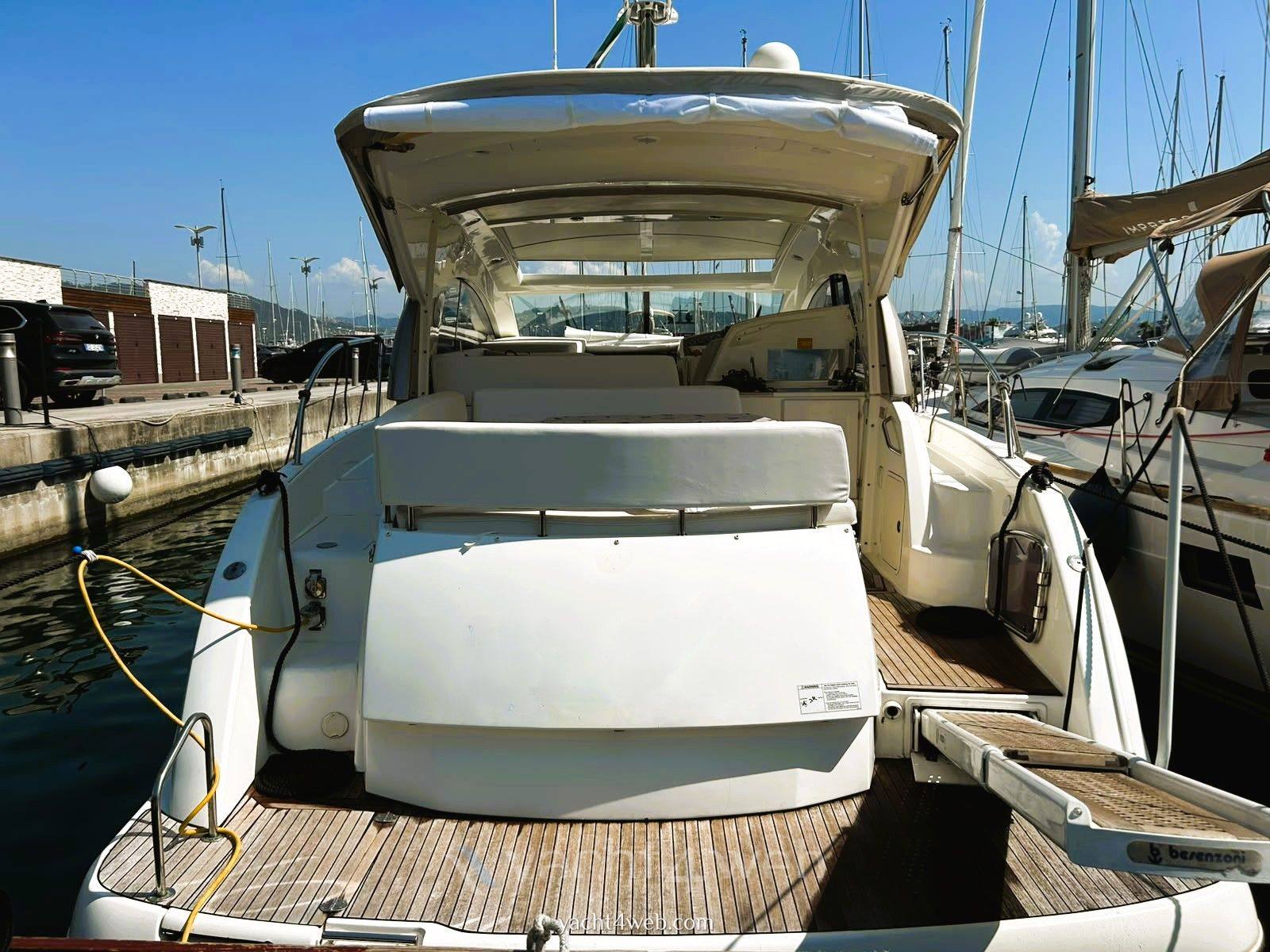 Prestige 38s usado