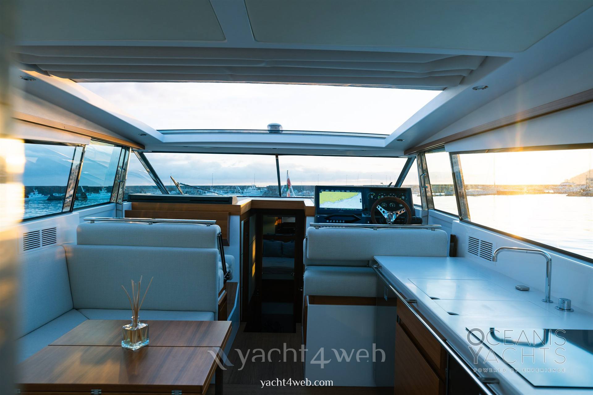 Delta powerboats 48 coupé Motoryacht
