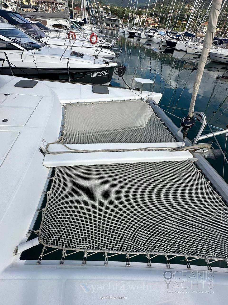 Lagoon 380 s2
