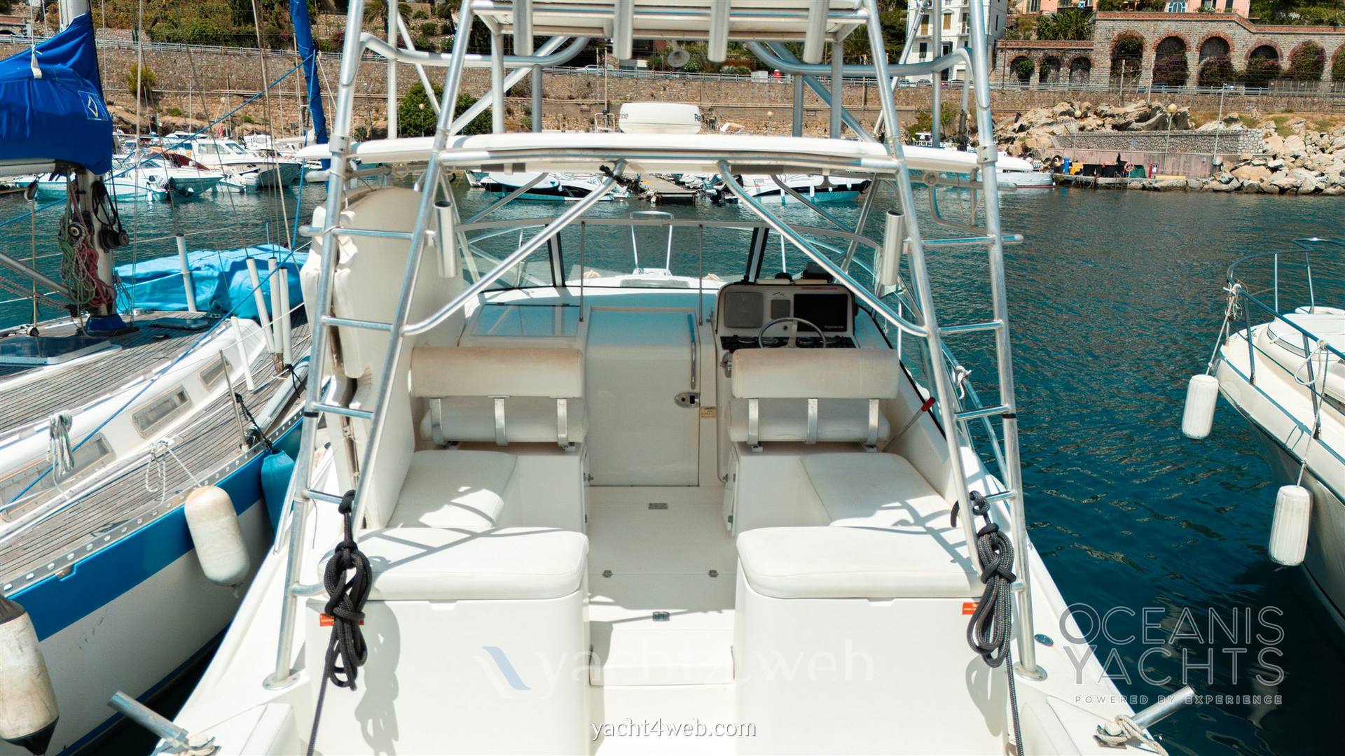 Luhrs 30 open