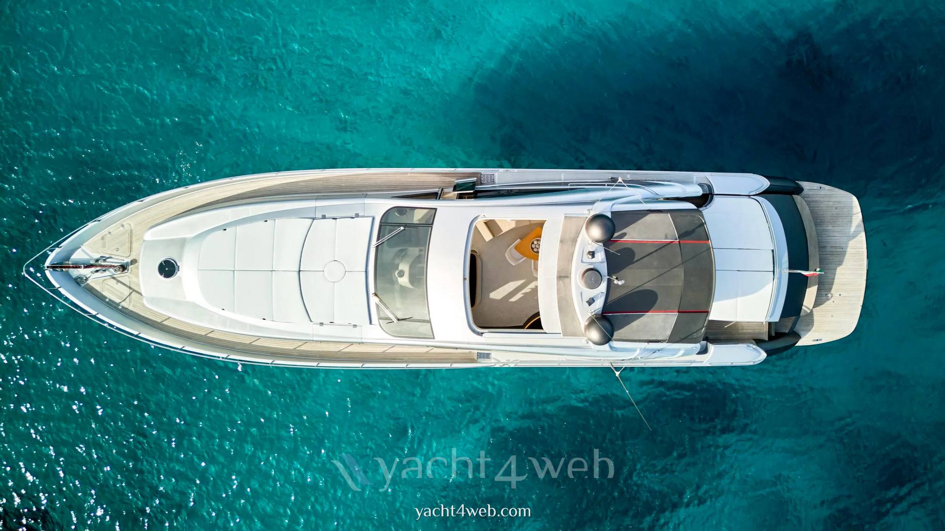 Pershing 76