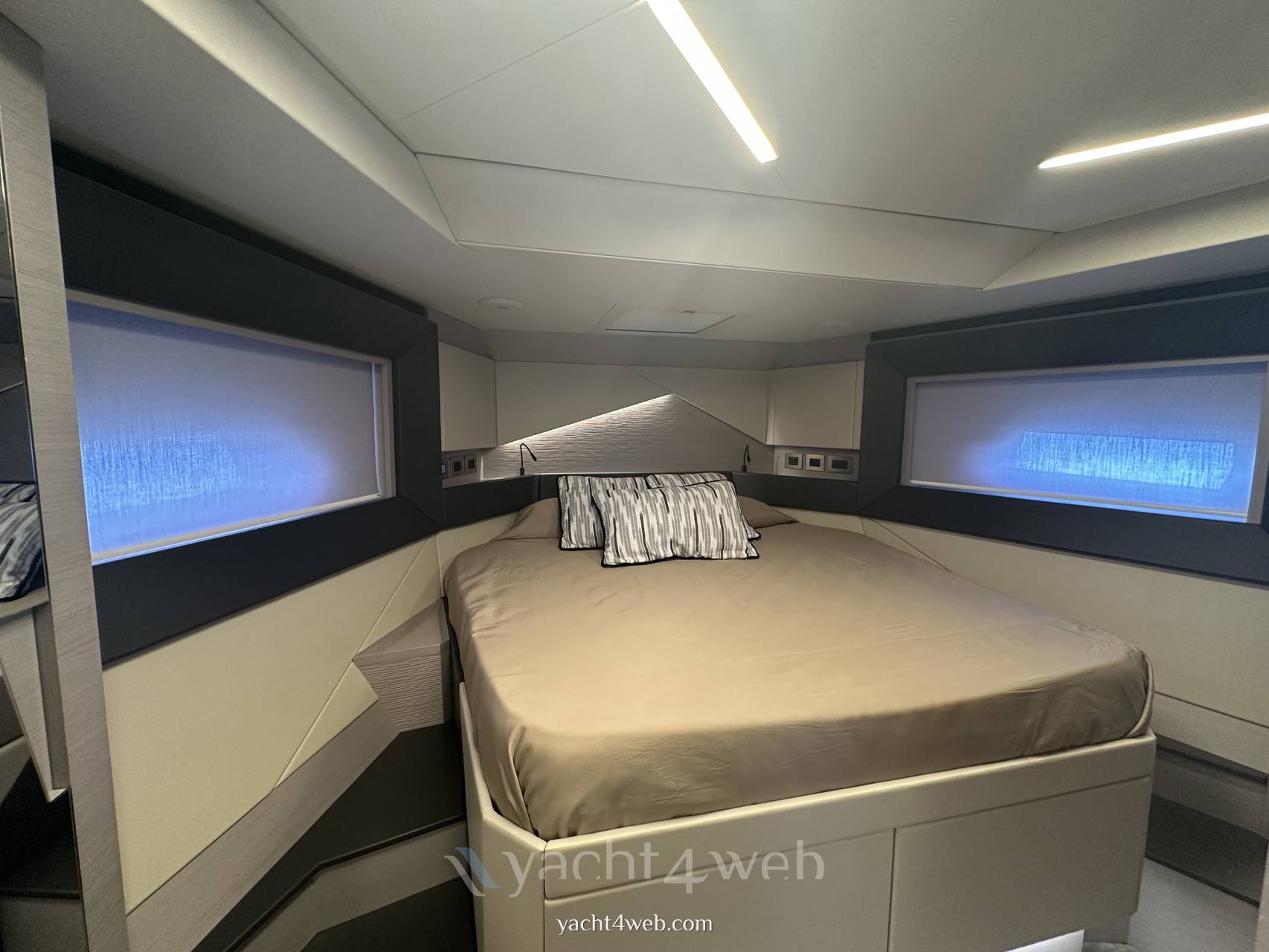Pershing 7x