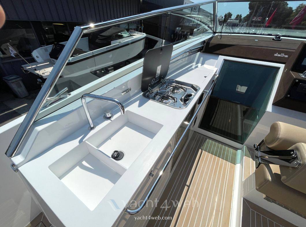 Delta powerboats 33 open