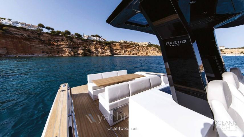 Pardo yachts Walkaround 38