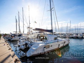 Lagoon 380 s2 premium