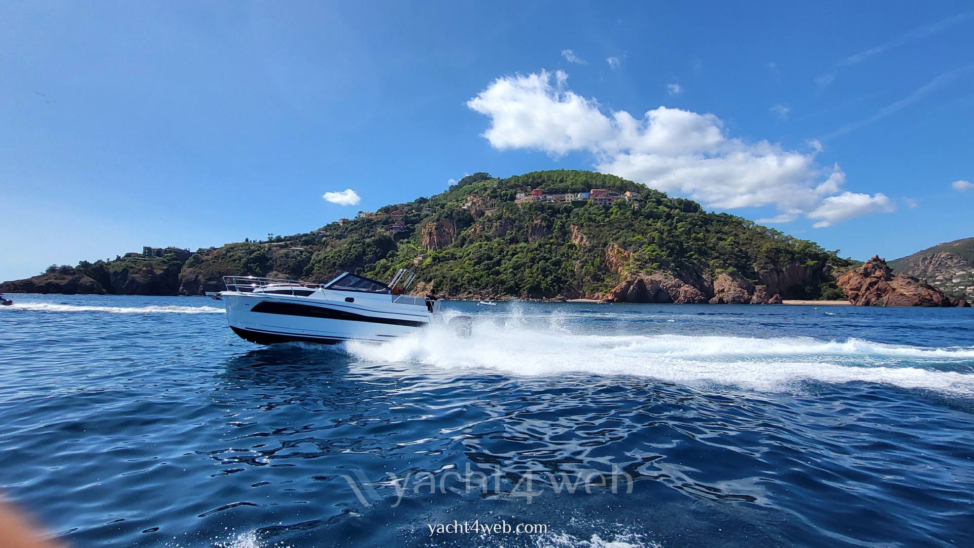Nautic 990 open
