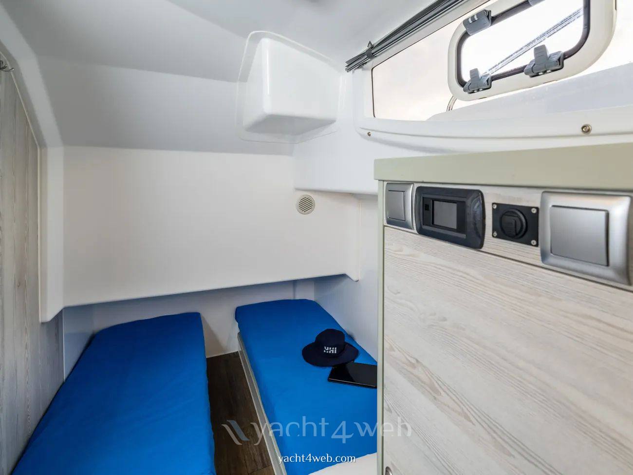 Delphia Horizon 1350 驾驶桥楼 使用