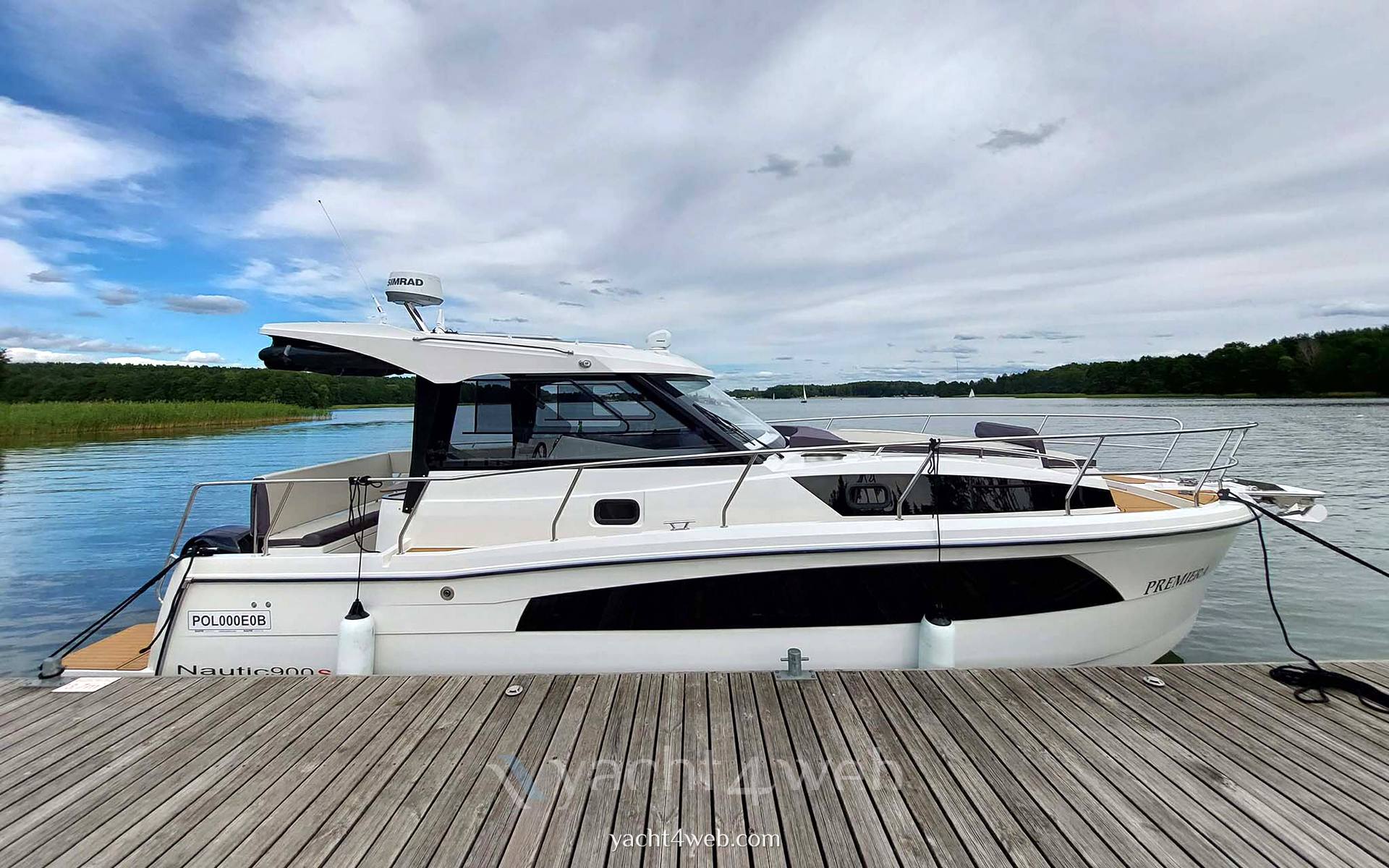 Nautic 990 驾驶桥楼 使用