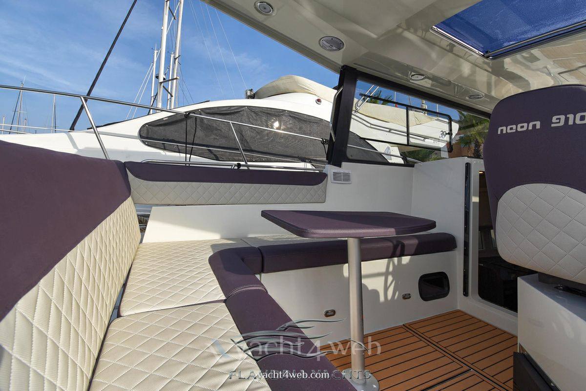 Nautic 990 neon Barca a motore usata in vendita