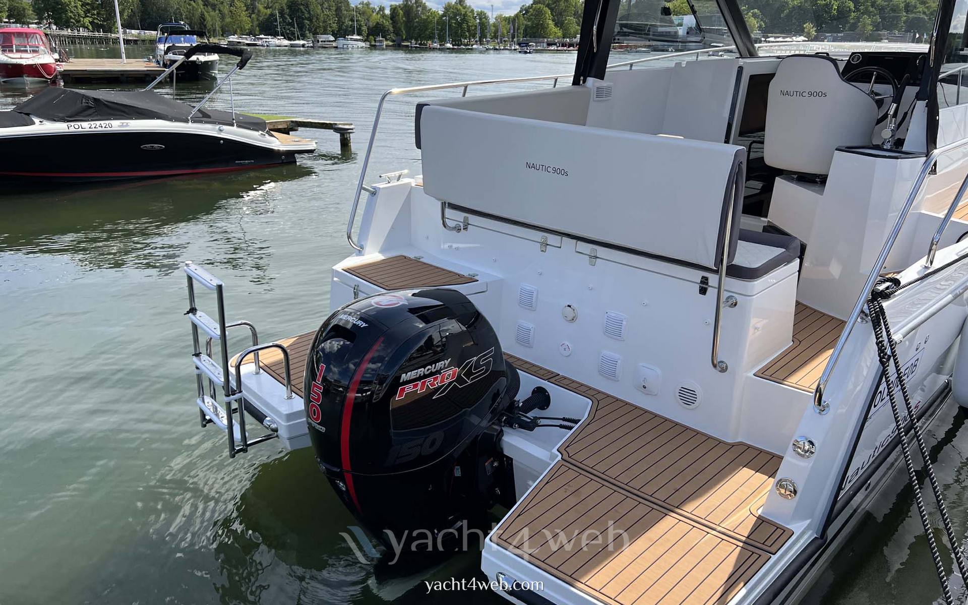 Nautic 990 neon Barca a motore usata in vendita